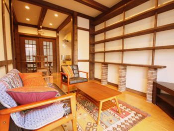 2LDKマンション オールドイングランドを思わせる“ ハーフティンバー”